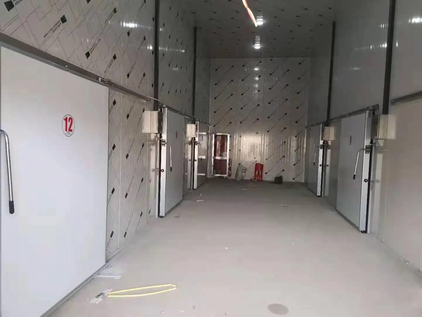 图为尊龙凯时工程建造的冷库